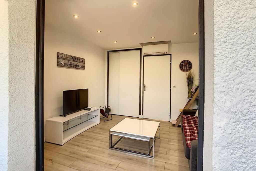 Appartement Renove 4 Personnes Saint Cyprien Port Buitenkant foto